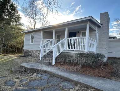 Main picture of 290 Lee Road 213