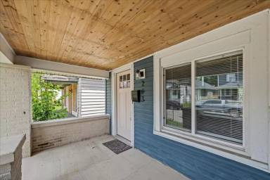 Main picture of 201 N Gray St