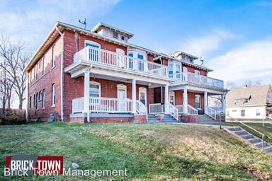 Main picture of 528 Park Ave