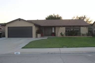Main picture of 831 N Madera Ave