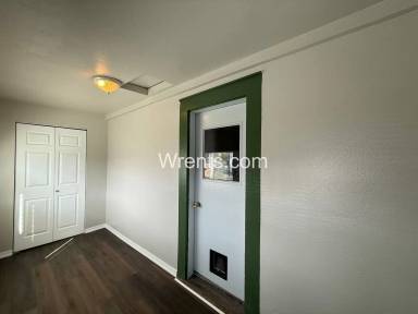 Main picture of 1007 W Frederick Ave