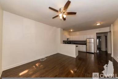 Main picture of 3815-23 N Greenview Ave