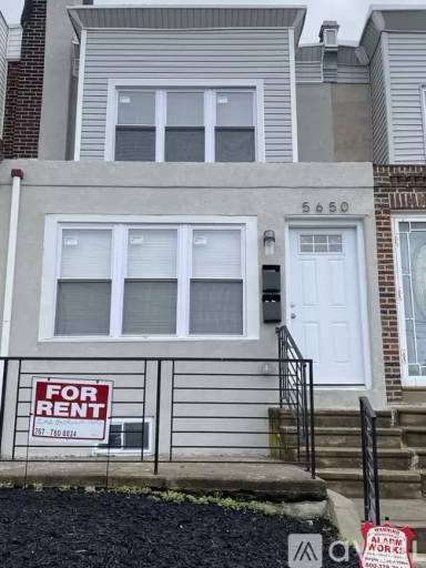 Main picture of 5650 Elmwood Ave