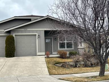 Main picture of 1039 NE Watt Way