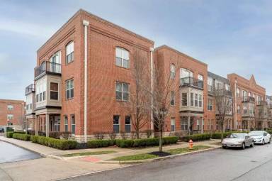 Main picture of 936 Perry St