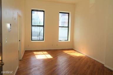 Main picture of 409 E 116th St