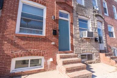Main picture of 220 N Rose St