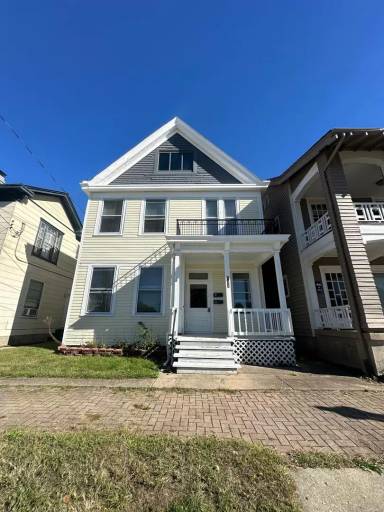 Main picture of 232 N 2nd St