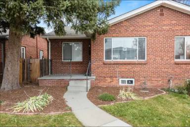 Main picture of 1436 Jersey St