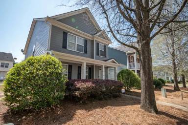 Main picture of 221 Sidney Lanier Ave