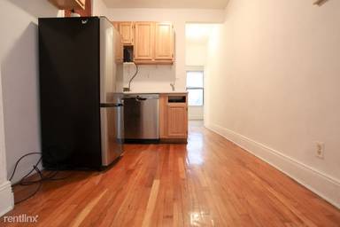 Main picture of 177 E Houston St