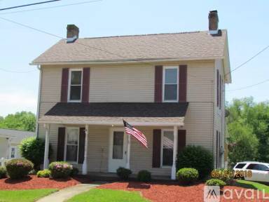 Main picture of 1025 Main St