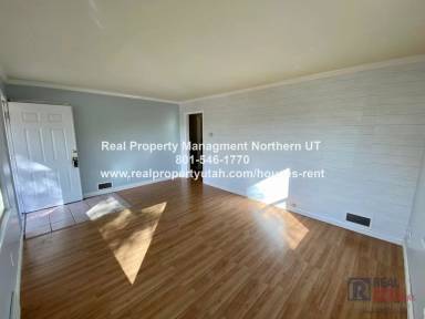 Main picture of 722 Robins Ave