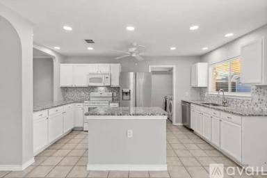 Main picture of 2710 Stone Creek Ln