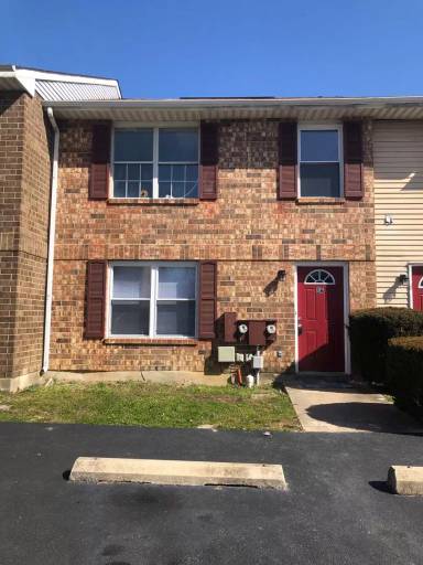 Main picture of 16 Revelle St