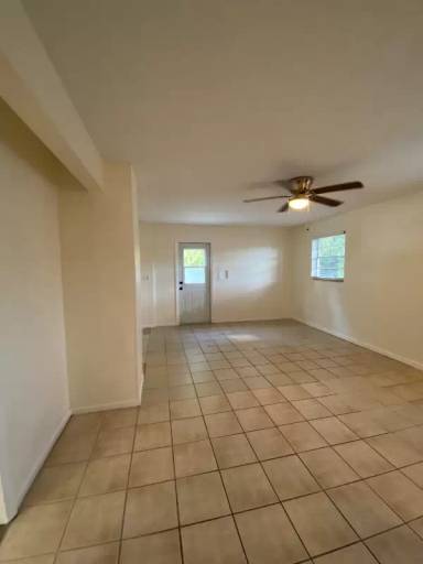 Main picture of 6237 SE Lake Circle Dr