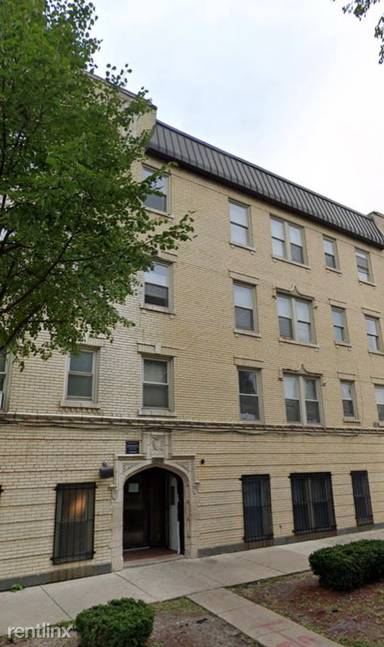 Main picture of 169 N LeClaire Ave