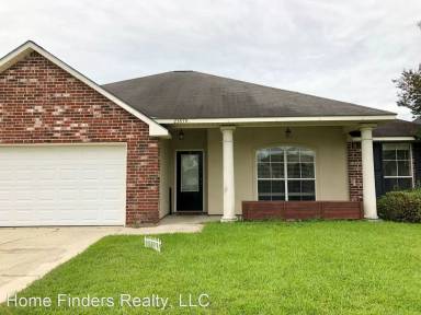 Main picture of 23879 Waterford Ct