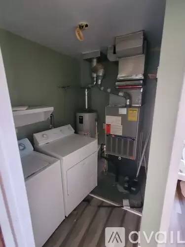 Main picture of 224 W Elm Ave