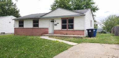 Main picture of 482 S Bryar St