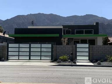 Main picture of 52435 Avenida Bermudas
