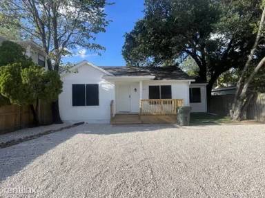 Main picture of 108 Waverly Dr