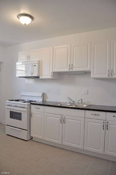 Main picture of 5222-38 S Drexel Ave