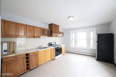 Main picture of 223 Fairmount Ave