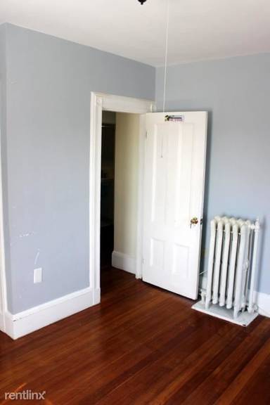 Main picture of 18 Lexington Ter