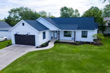 Main picture of 110 S Pine St