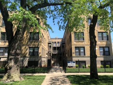 Main picture of 4815 N Christiana Ave