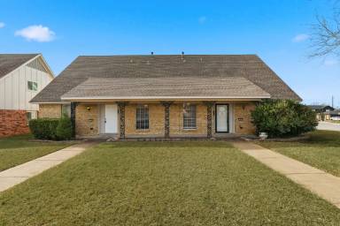 Main picture of 702 Skyline Dr