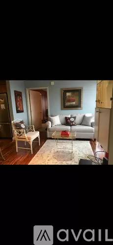 Main picture of 81 Frank Norris St