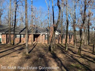 Main picture of 602 Deer Creek Dr