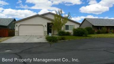 Main picture of 3325 NE Mendenhall Dr