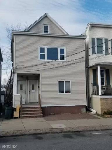 Main picture of 115 Grand St