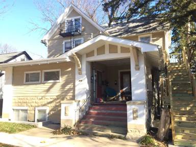 Main picture of 518 N Van Buren St
