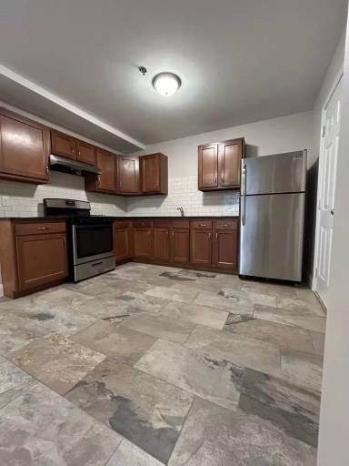 Main picture of 144 Stevens St