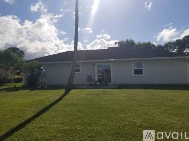Main picture of 1088 Persian Ln