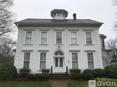 Main picture of 138 S Main St