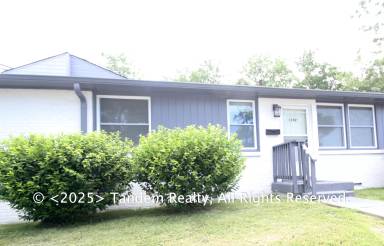 Main picture of 1100 Villa Pl