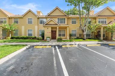 Main picture of 854 Grand Regency Pointe