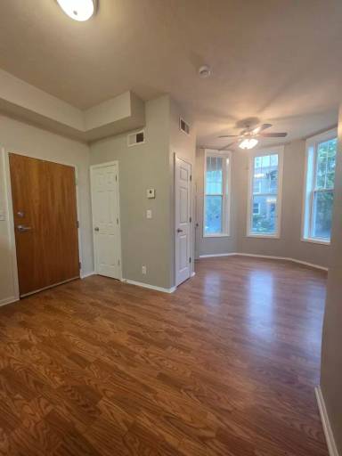Main picture of 563 S 26th Ave