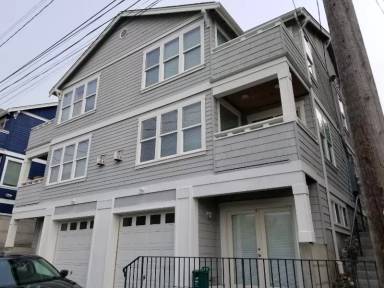 Main picture of 1813 S Bush Pl