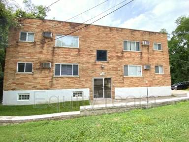 Main picture of 1761 Harrison Ave