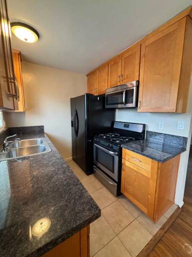 Main picture of 1700 W Victory Blvd