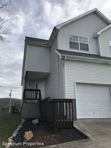 Main picture of 1504 Old Oak Ln