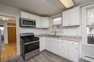 Main picture of 26 Andrewsville Ct