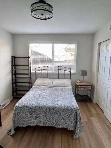 Main picture of 9020 Osceola St