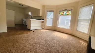 Main picture of 1315 N State St